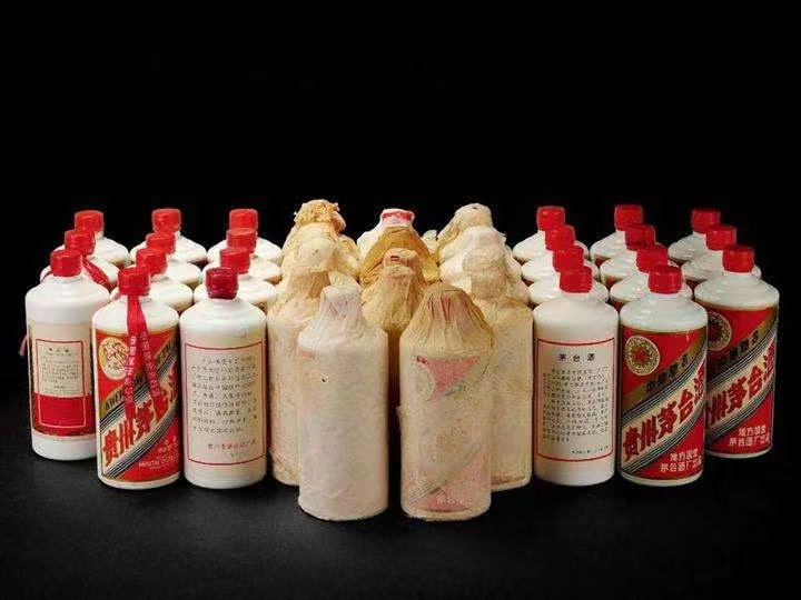 青山湖日照岚山回收酒价格哪里回收(附近上门回收茅台酒）?